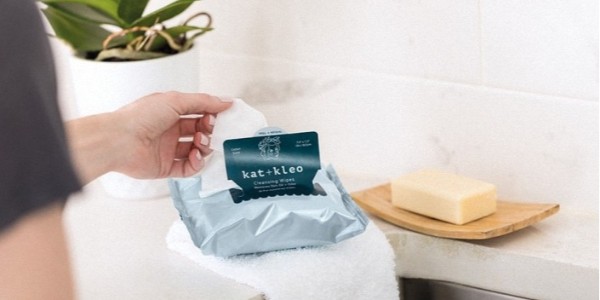 在規定時間范圍內撕掉不留殘膠的PP合成紙不干膠材料有嗎？